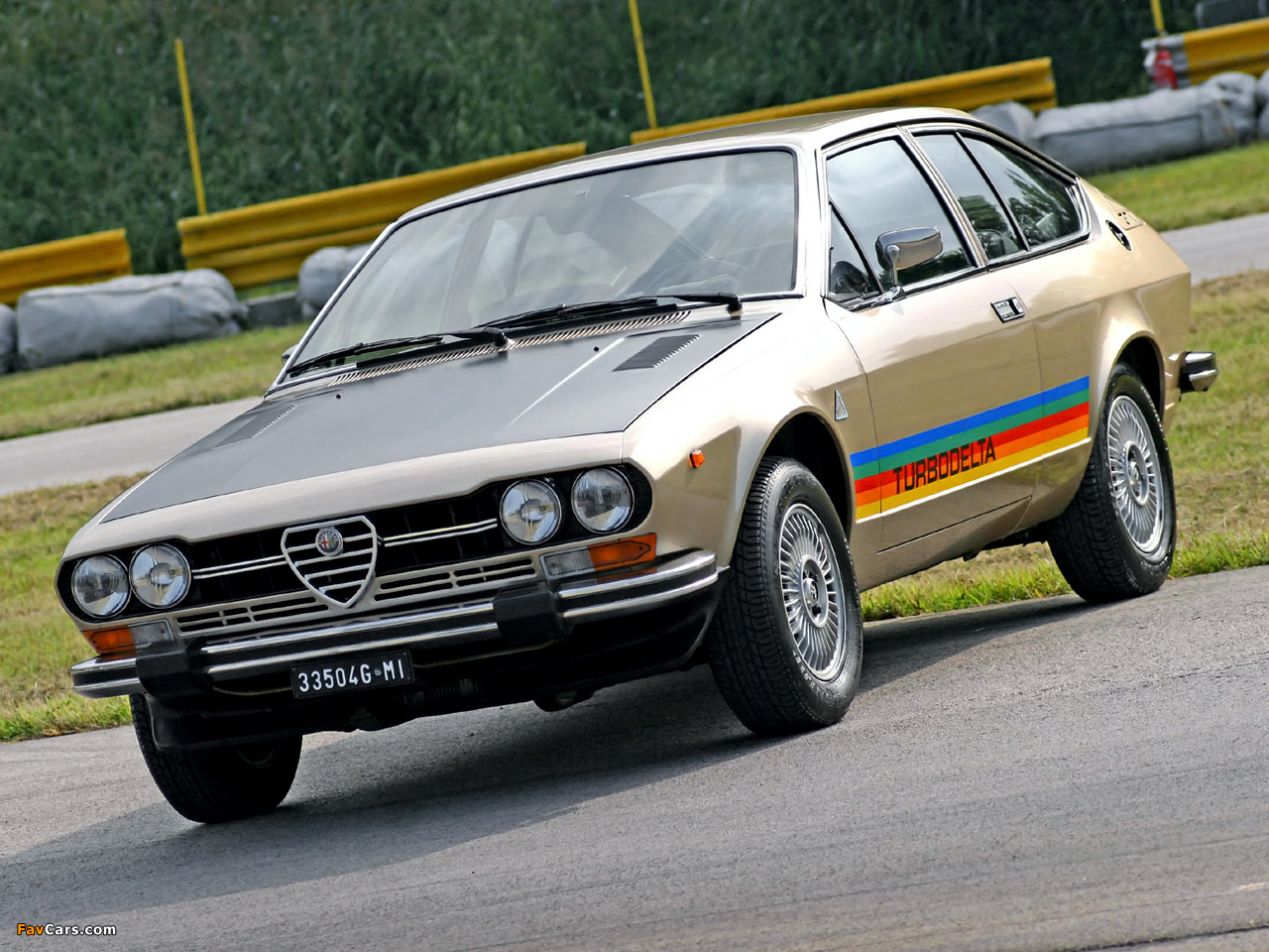 Photos of Alfa Romeo Alfetta GTV 2000 Turbodelta 116 (1979–1980) (1280 x 960)