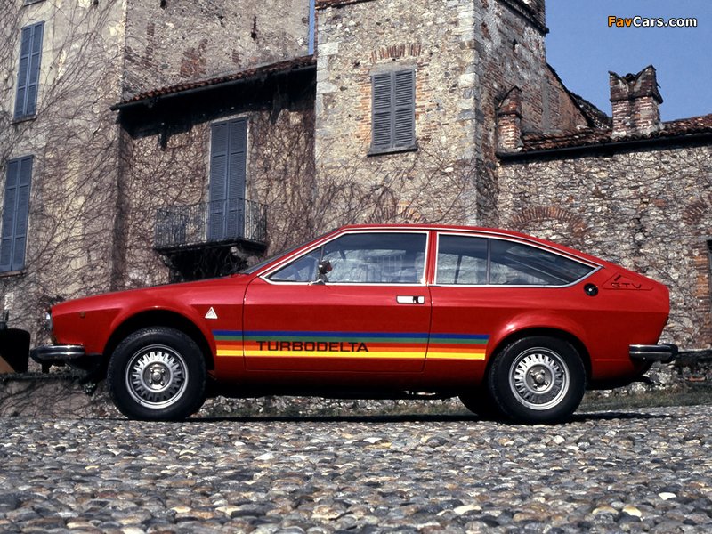 Photos of Alfa Romeo Alfetta GTV 2000 Turbodelta 116 (1979–1980) (800 x 600)