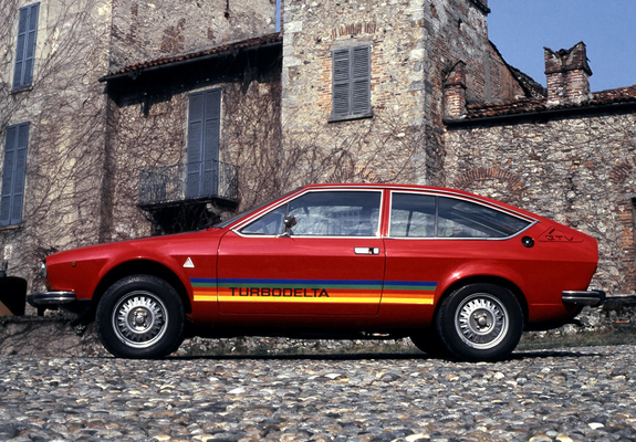Photos of Alfa Romeo Alfetta GTV 2000 Turbodelta 116 (1979–1980)