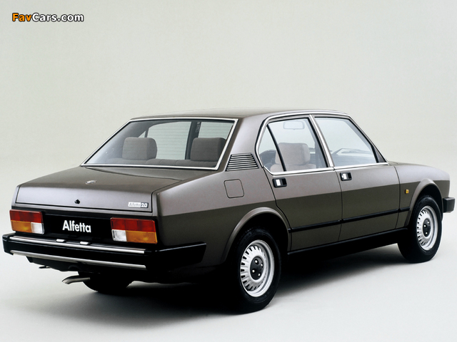 Photos of Alfa Romeo Alfetta 116 (1981–1983) (640 x 480)