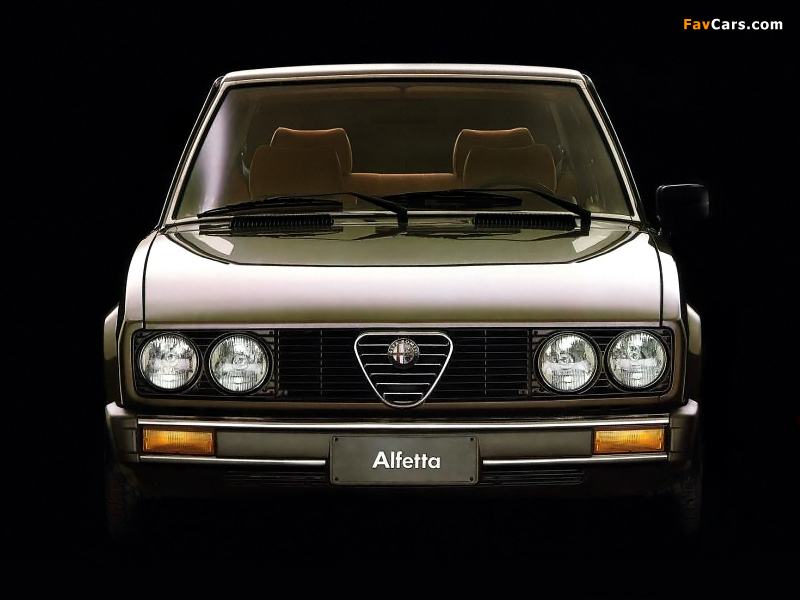 Alfa Romeo Alfetta 2.0i Quadrifoglio Oro 116 (1982–1983) wallpapers (800 x 600)