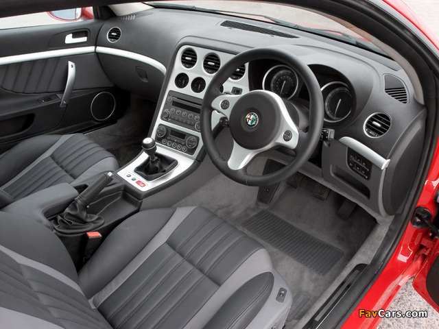 Pictures of Alfa Romeo Brera UK-spec 939D (2006–2010) (640 x 480)