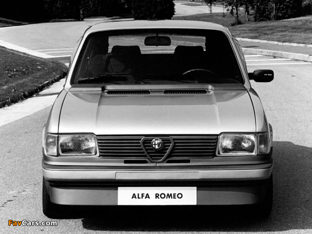 Alfa Romeo Alfasud SVAR Concept 901 (1982) photos (640 x 480)