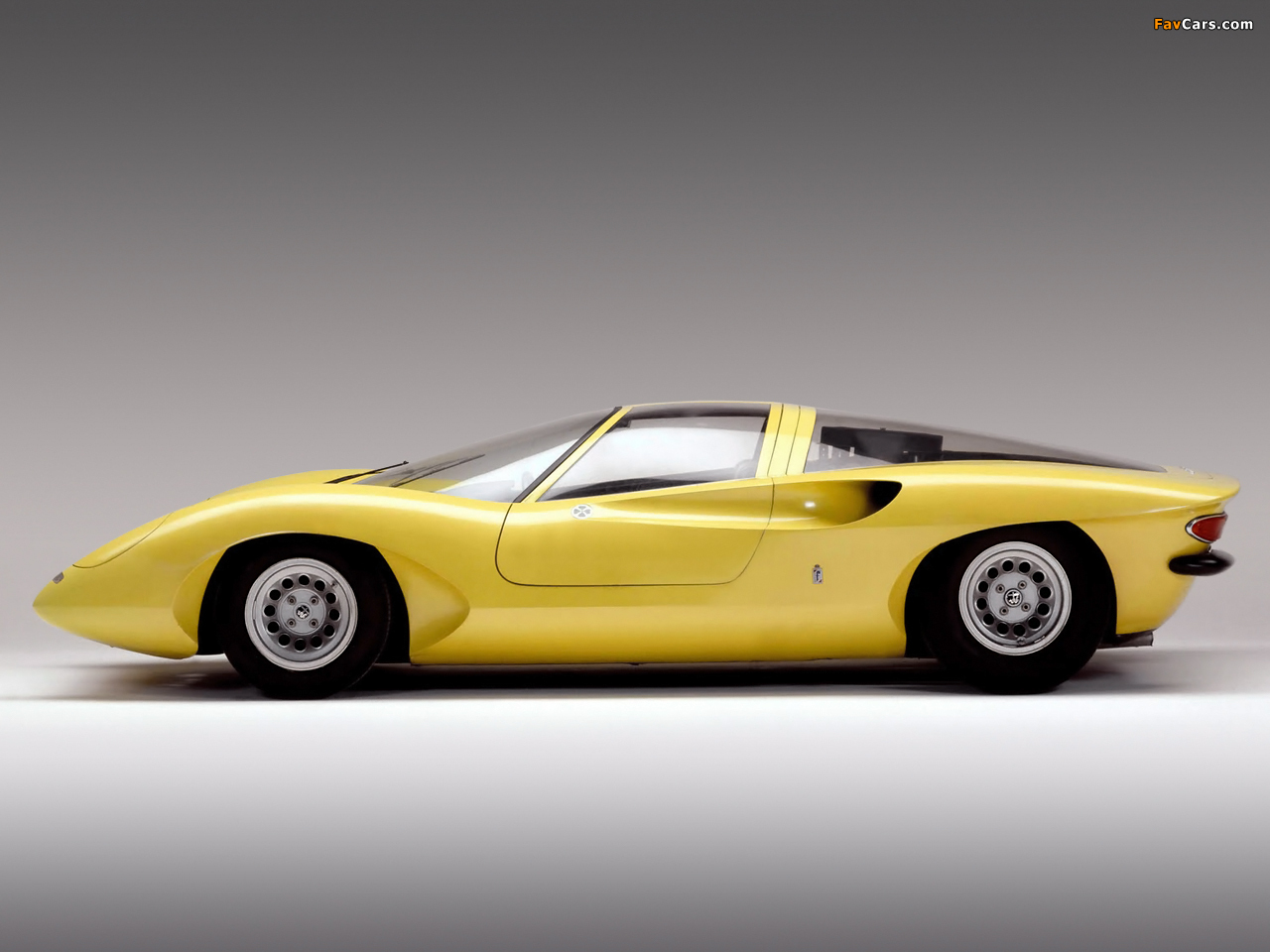 Images of Alfa Romeo Tipo 33/2 Coupe Speciale (1969) (1280 x 960)
