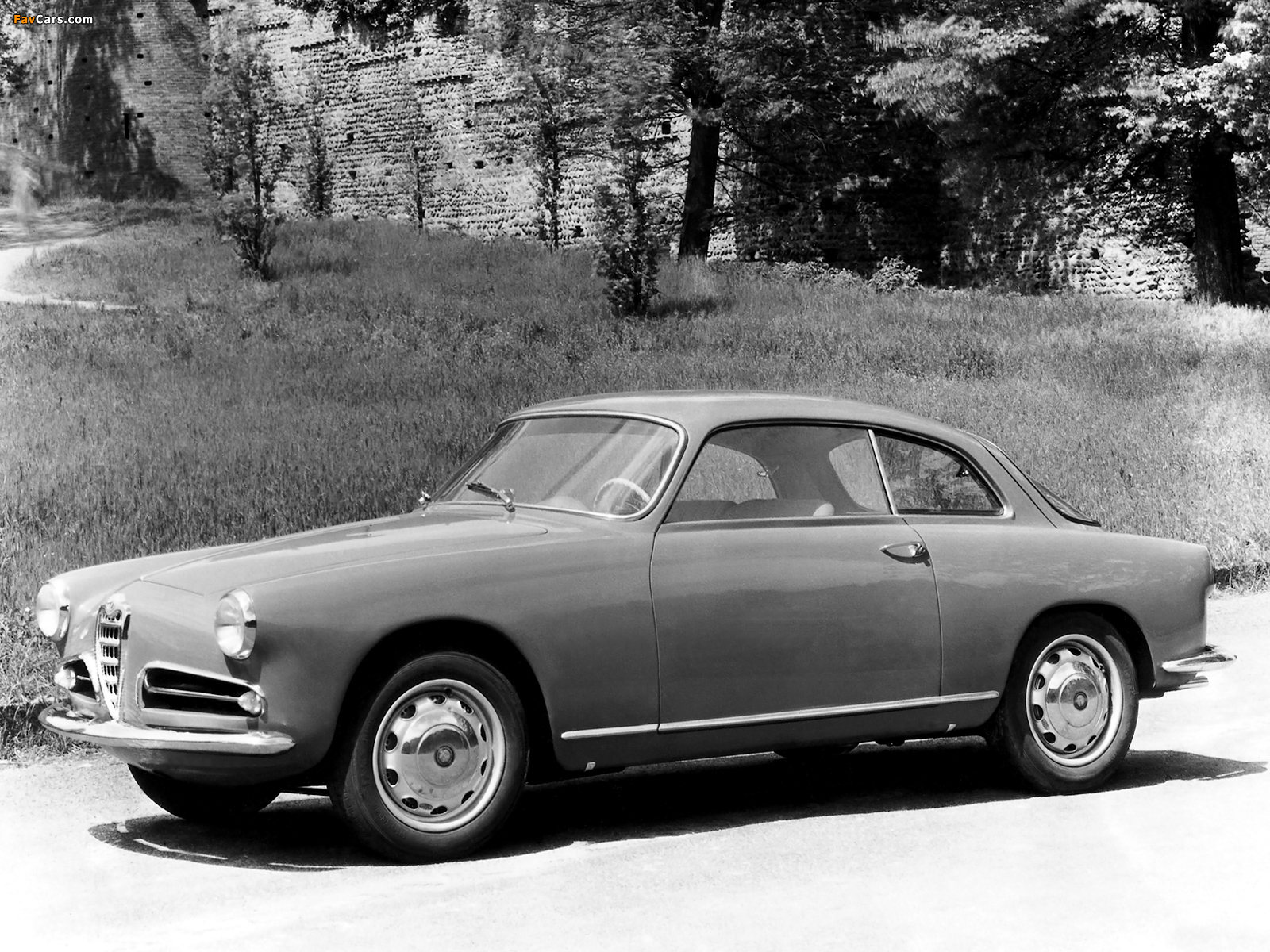 Photos of Alfa Romeo Giulietta Sprint Prototipo 750 (1954) (1600 x 1200)