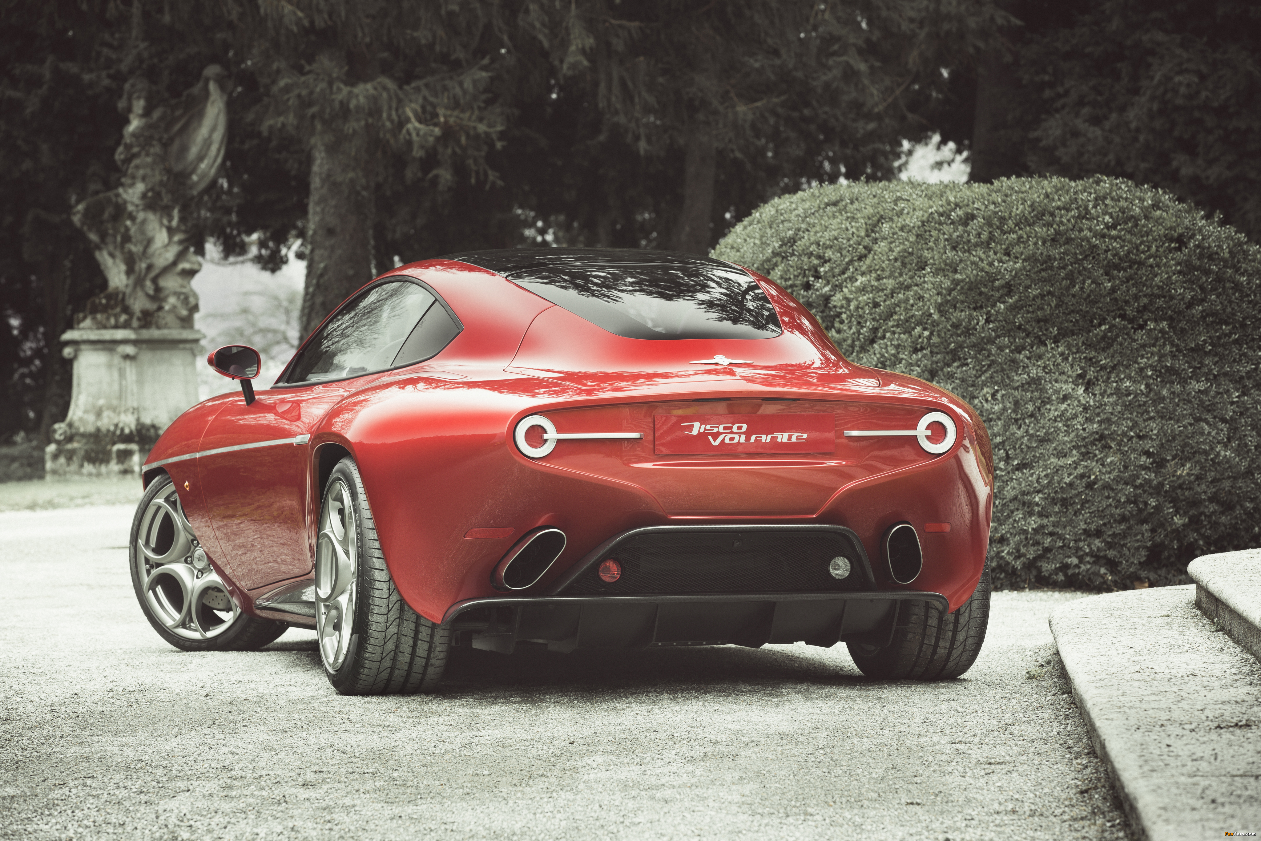 Pictures of Alfa Romeo Disco Volante (#1/8) 2013 (4096 x 2731)