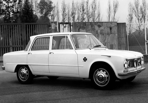Alfa Romeo Giulia T.I. Super 105 (1963–1964) pictures