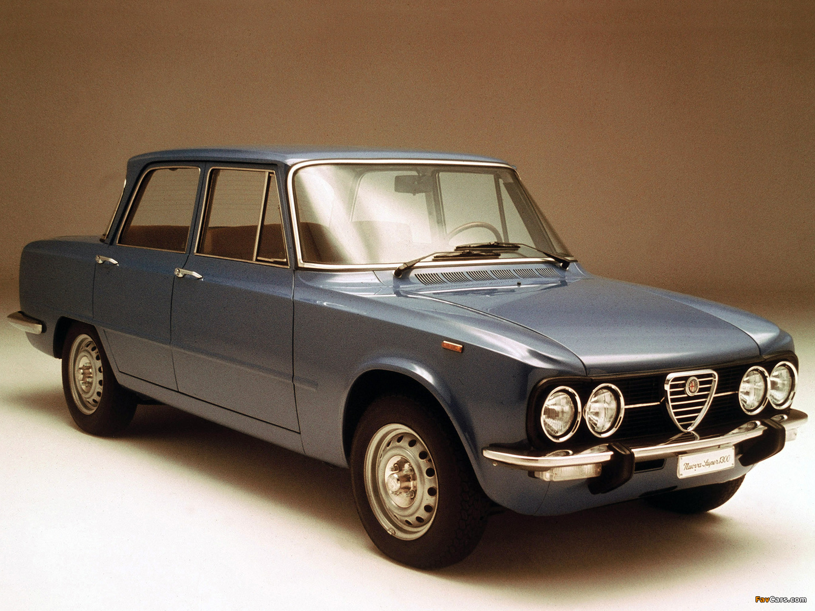 Alfa Romeo Giulia Super 1300 115 (1974–1977) wallpapers (1600 x 1200)
