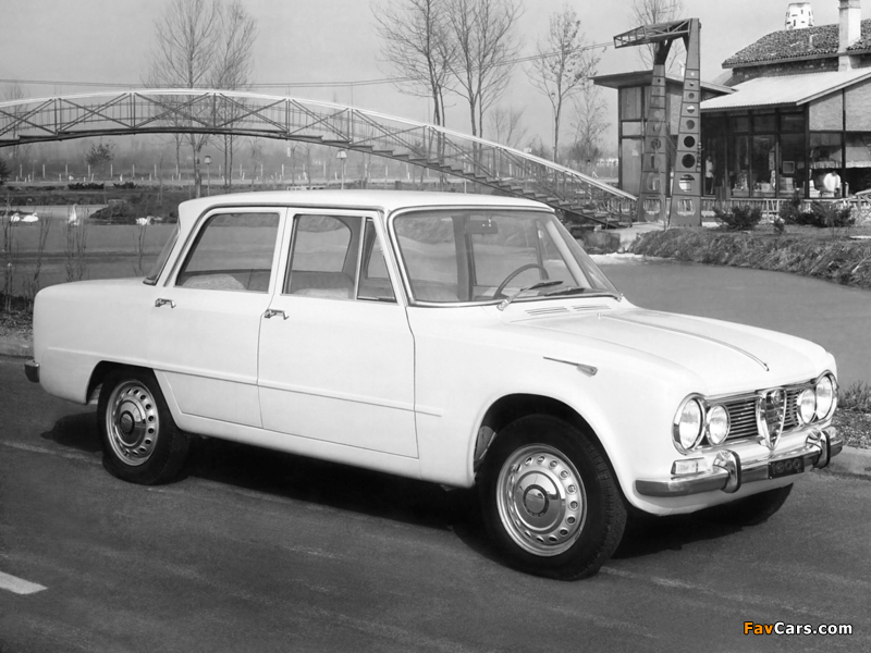 Images of Alfa Romeo Giulia T.I. 105 (1962–1967) (800 x 600)