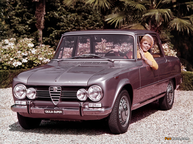 Photos of Alfa Romeo Giulia Super 105 (1967–1974) (800 x 600)