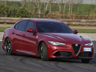 Alfa Romeo Giulia Quadrifoglio (952) 2016 wallpapers