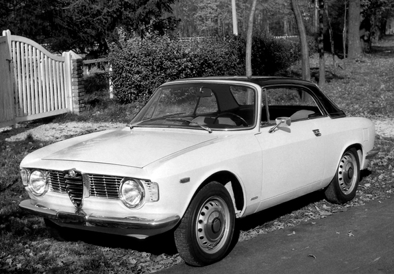 Photos of Alfa Romeo Giulia GTС 105 (1964–1966)