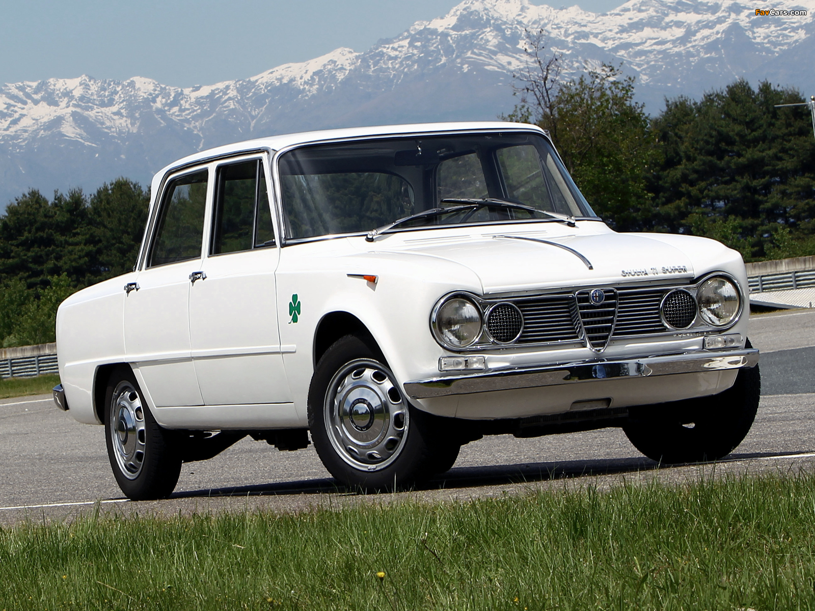 Pictures of Alfa Romeo Giulia T.I. Super 105 (1963–1964) (1600 x 1200)