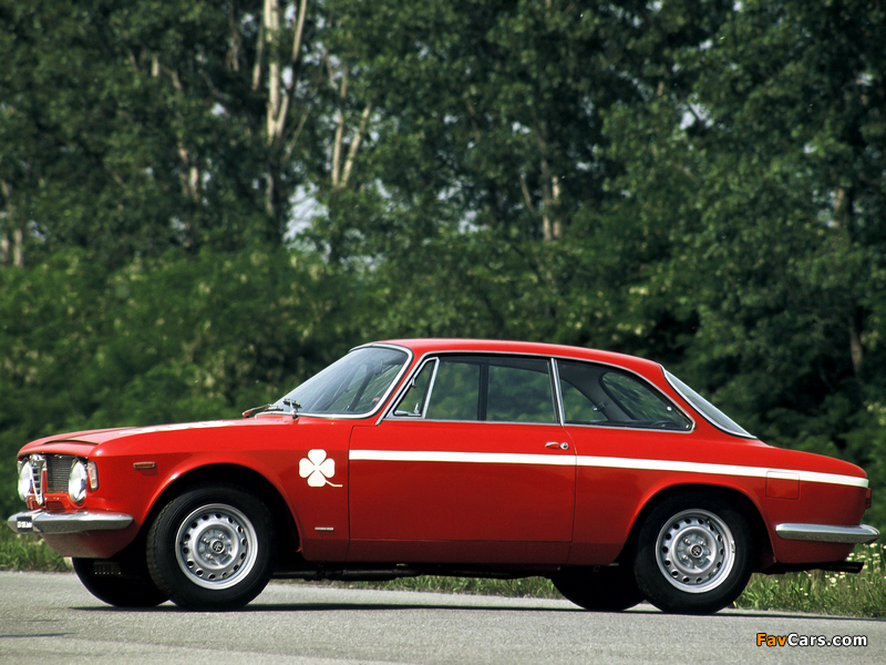 Pictures of Alfa Romeo GTA 1300 Junior 105 (1968–1972) (800 x 600)