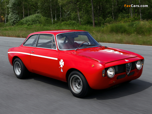 Pictures of Alfa Romeo GTA 1300 Junior Corsa 105 (1968–1972) (640 x 480)