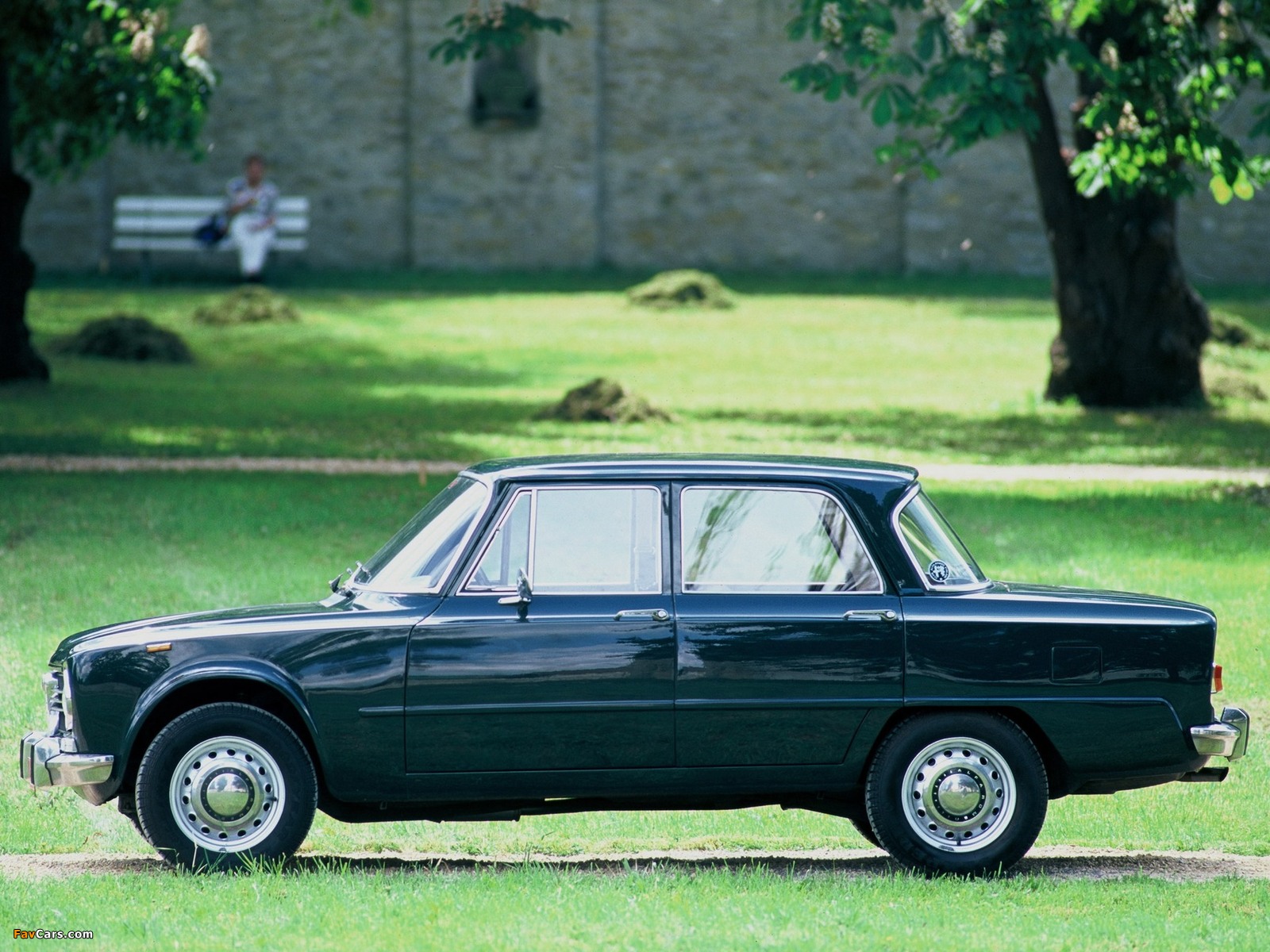 Pictures of Alfa Romeo Giulia 1300 Super 115 (1970–1974) (1600 x 1200)