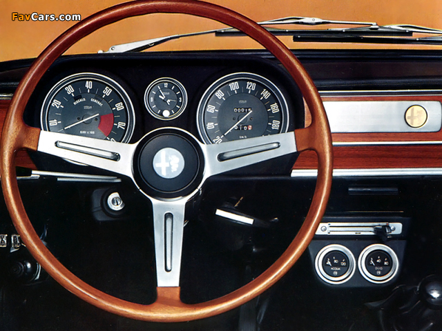 Alfa Romeo Giulia Super 105 (1967–1974) wallpapers (640 x 480)