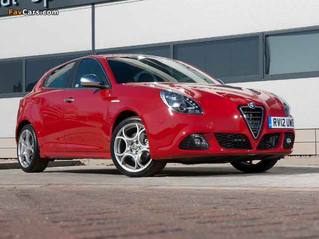 Alfa Romeo Giulietta UK-spec (940) 2010–14 photos (640 x 480)