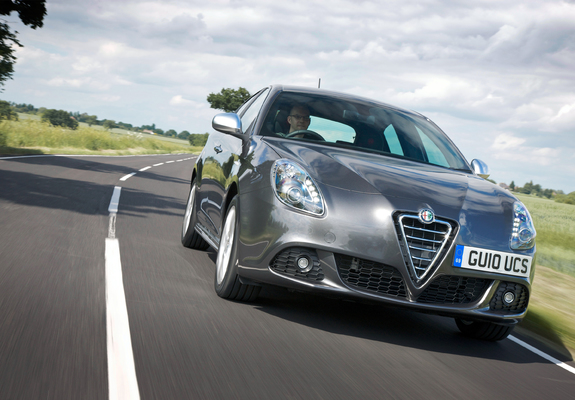 Alfa Romeo Giulietta UK-spec (940) 2010–14 photos