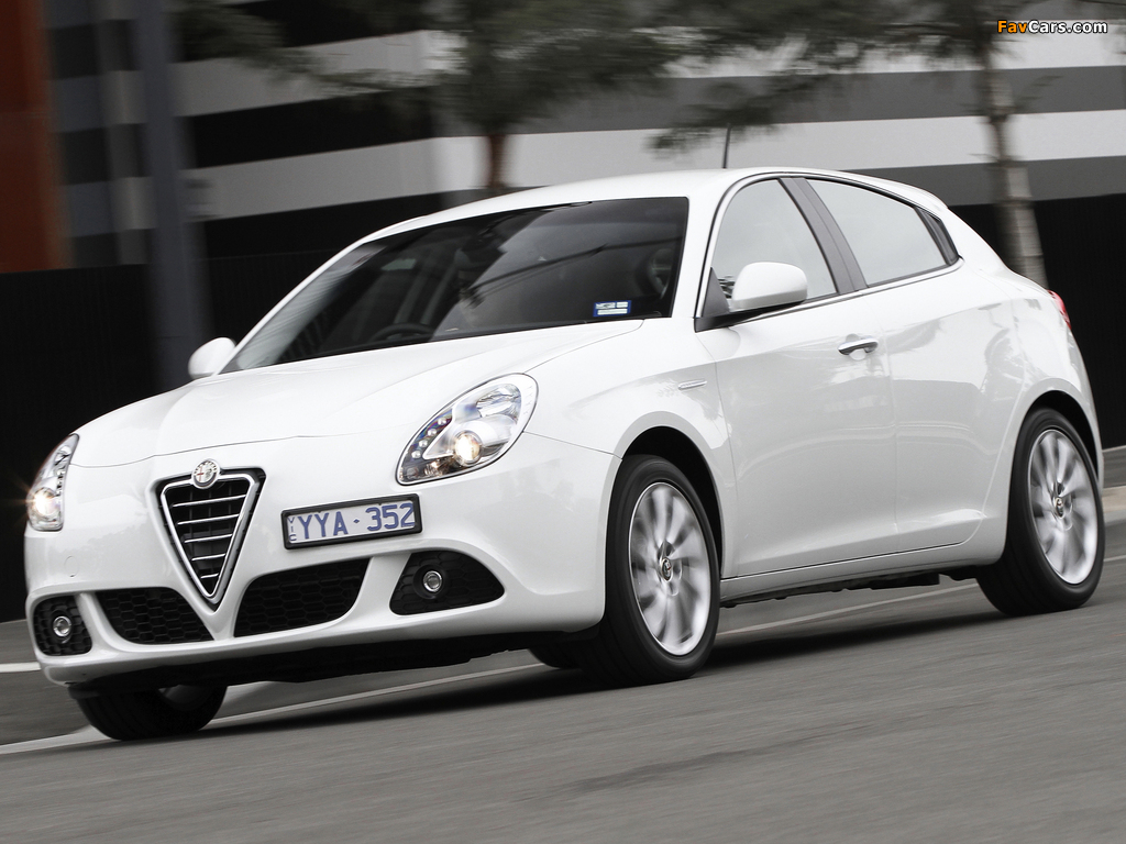 Alfa Romeo Giulietta AU-spec 940 (2011) photos (1024 x 768)