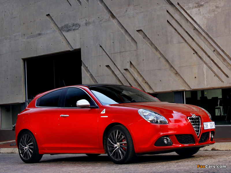 Alfa Romeo Giulietta Quadrifoglio Verde ZA-spec 940 (2011) pictures (800 x 600)