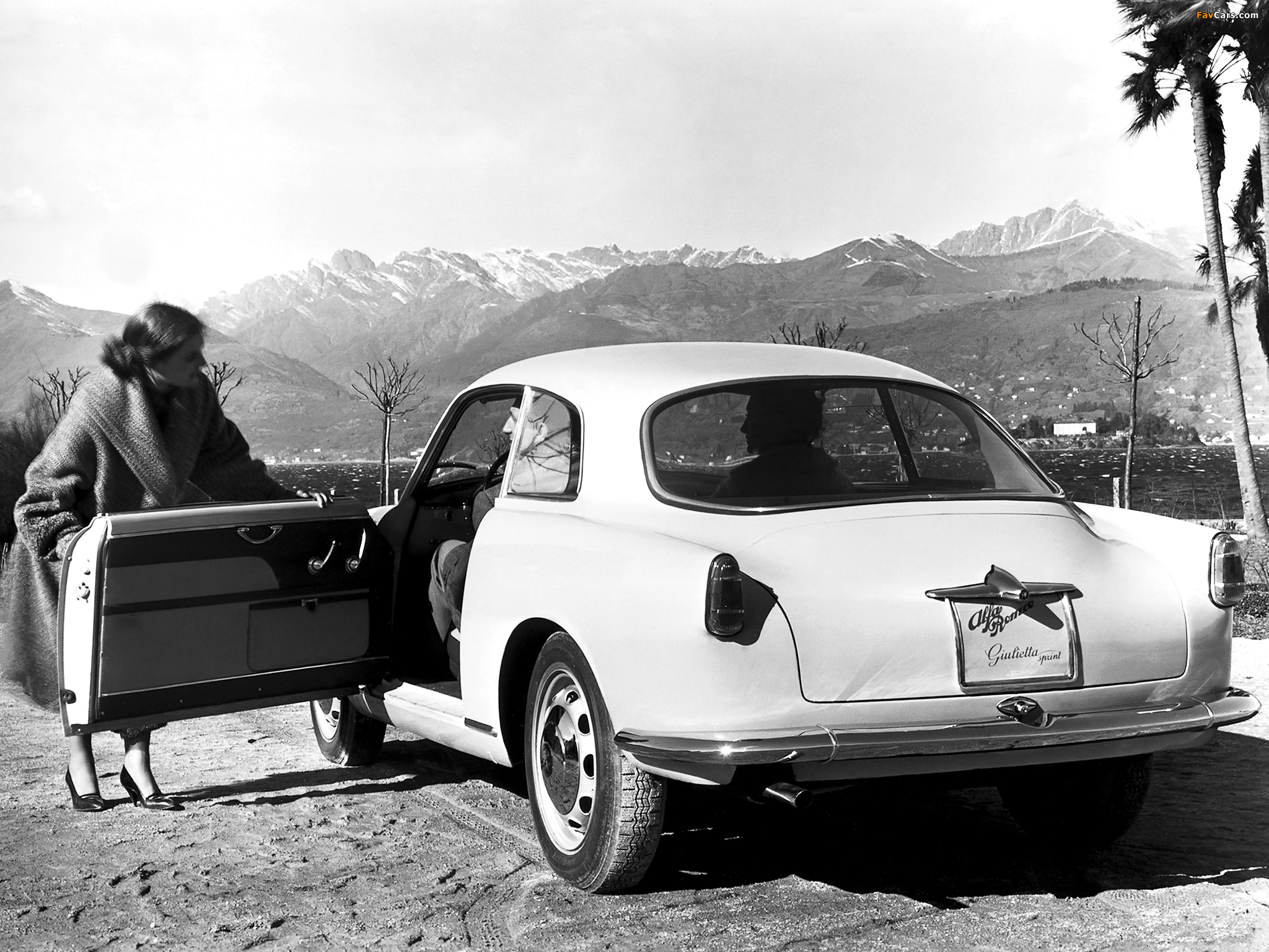 Alfa Romeo Giulietta Sprint 750 (1954–1958) wallpapers (2048 x 1536)