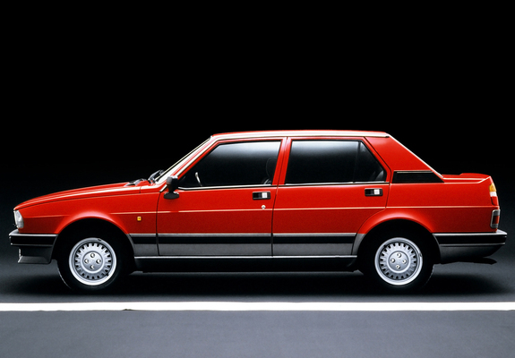 Alfa Romeo Giulietta 116 (1983–1985) pictures