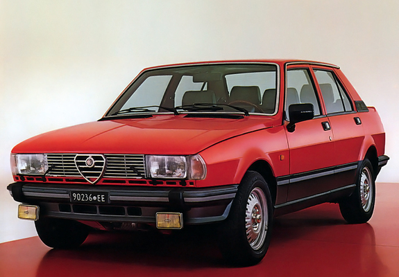 Images of Alfa Romeo Giulietta 1.8 116 (1981–1983)