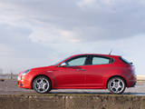 Images of Alfa Romeo Giulietta UK-spec (940) 2010–14