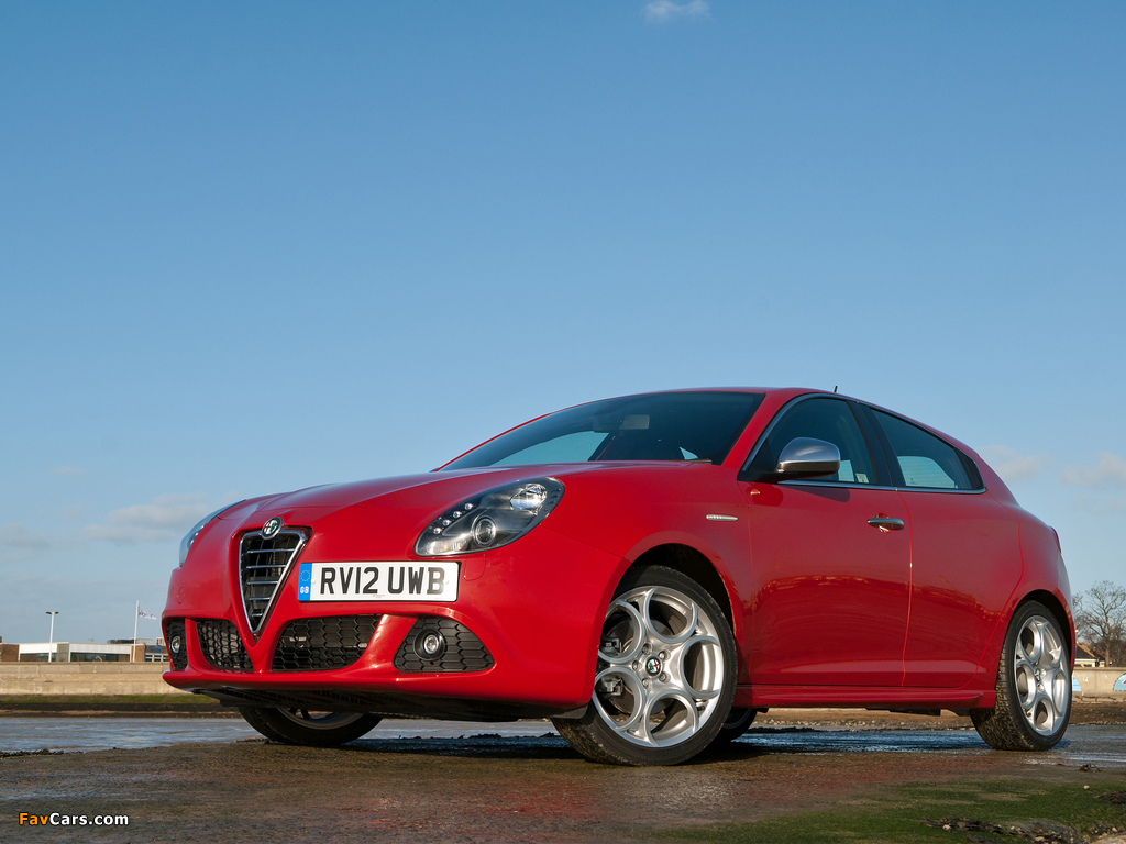 Images of Alfa Romeo Giulietta UK-spec (940) 2010–14 (1024 x 768)