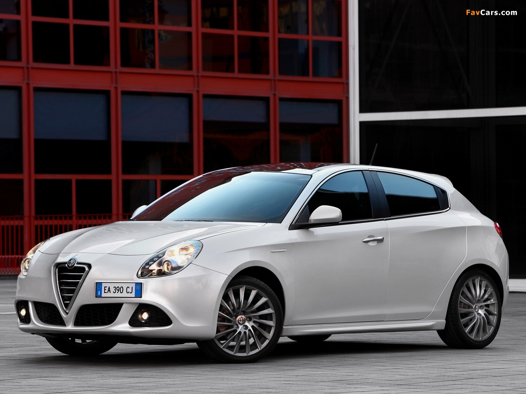 Images of Alfa Romeo Giulietta 940 (2010) (1024 x 768)