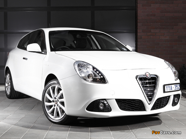 Images of Alfa Romeo Giulietta AU-spec 940 (2011) (640 x 480)