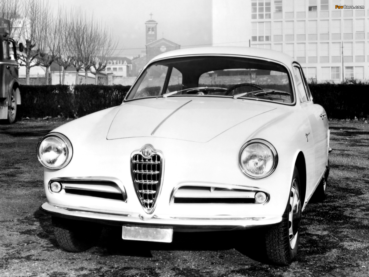 Images of Alfa Romeo Giulietta Sprint Veloce 750 (1956–1958) (1280 x 960)