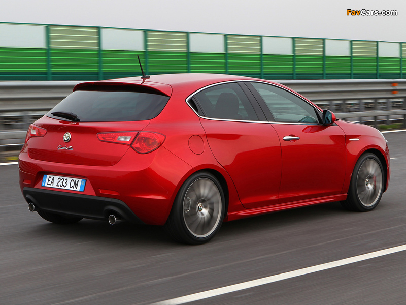 Photos of Alfa Romeo Giulietta 940 (2010) (800 x 600)