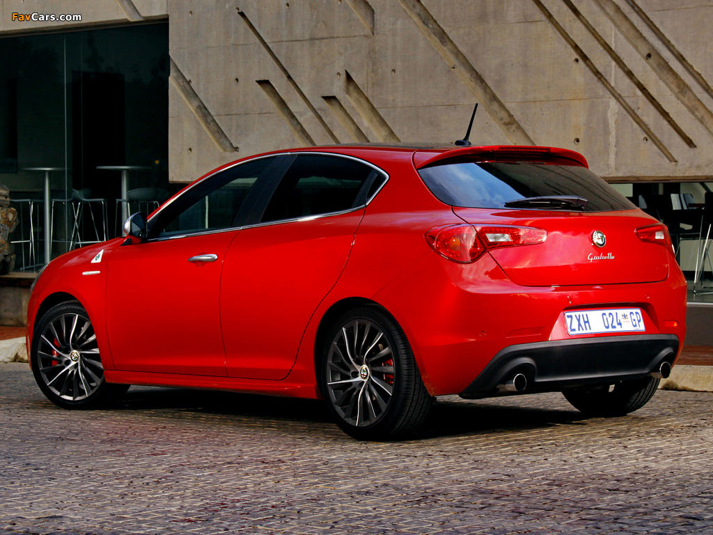 Photos of Alfa Romeo Giulietta Quadrifoglio Verde ZA-spec 940 (2011) (1024 x 768)