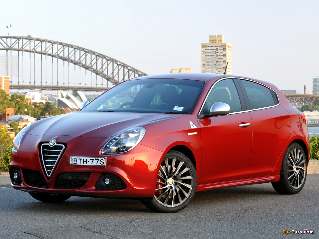 Photos of Alfa Romeo Giulietta Quadrifoglio Verde AU-spec 940 (2011) (1024 x 768)