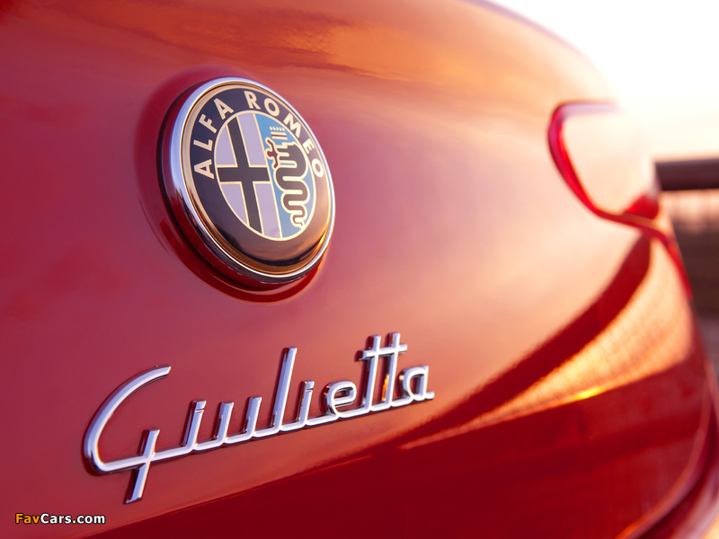 Pictures of Alfa Romeo Giulietta UK-spec (940) 2010–14 (800 x 600)