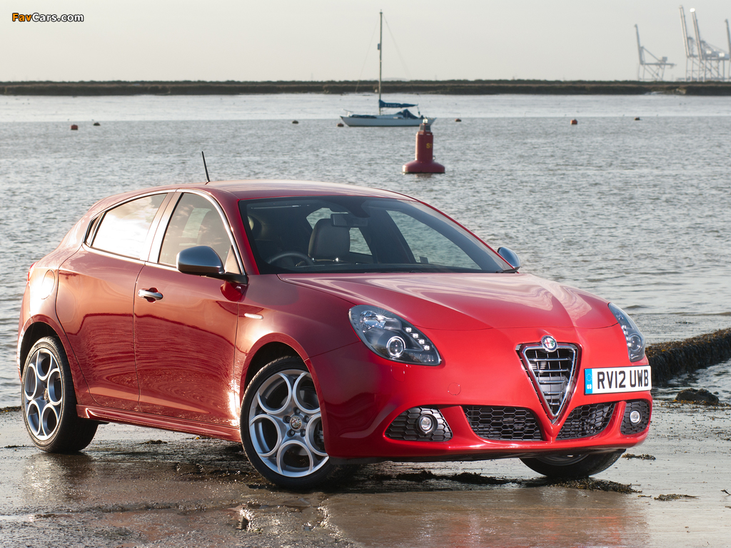 Alfa Romeo Giulietta UK-spec (940) 2010–14 wallpapers (1024 x 768)