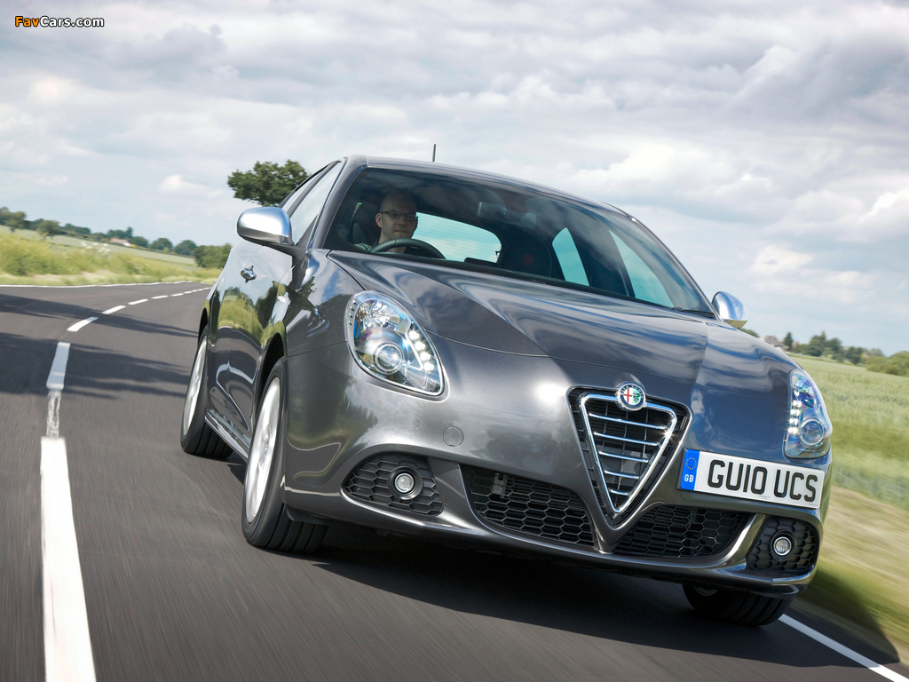 Alfa Romeo Giulietta UK-spec 940 (2010) wallpapers (1024 x 768)