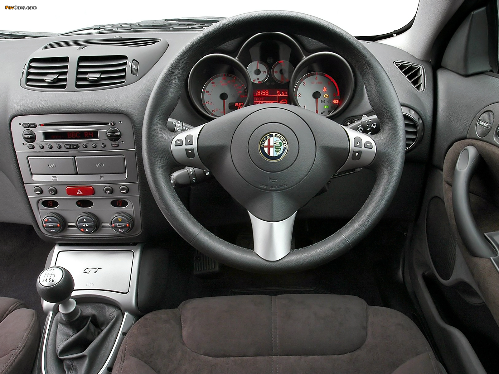 Alfa Romeo GT UK-spec 937 (2004–2010) photos (1600 x 1200)