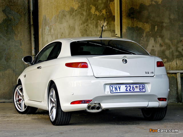 Images of Alfa Romeo GT Limited Edition 937 (2010) (640 x 480)