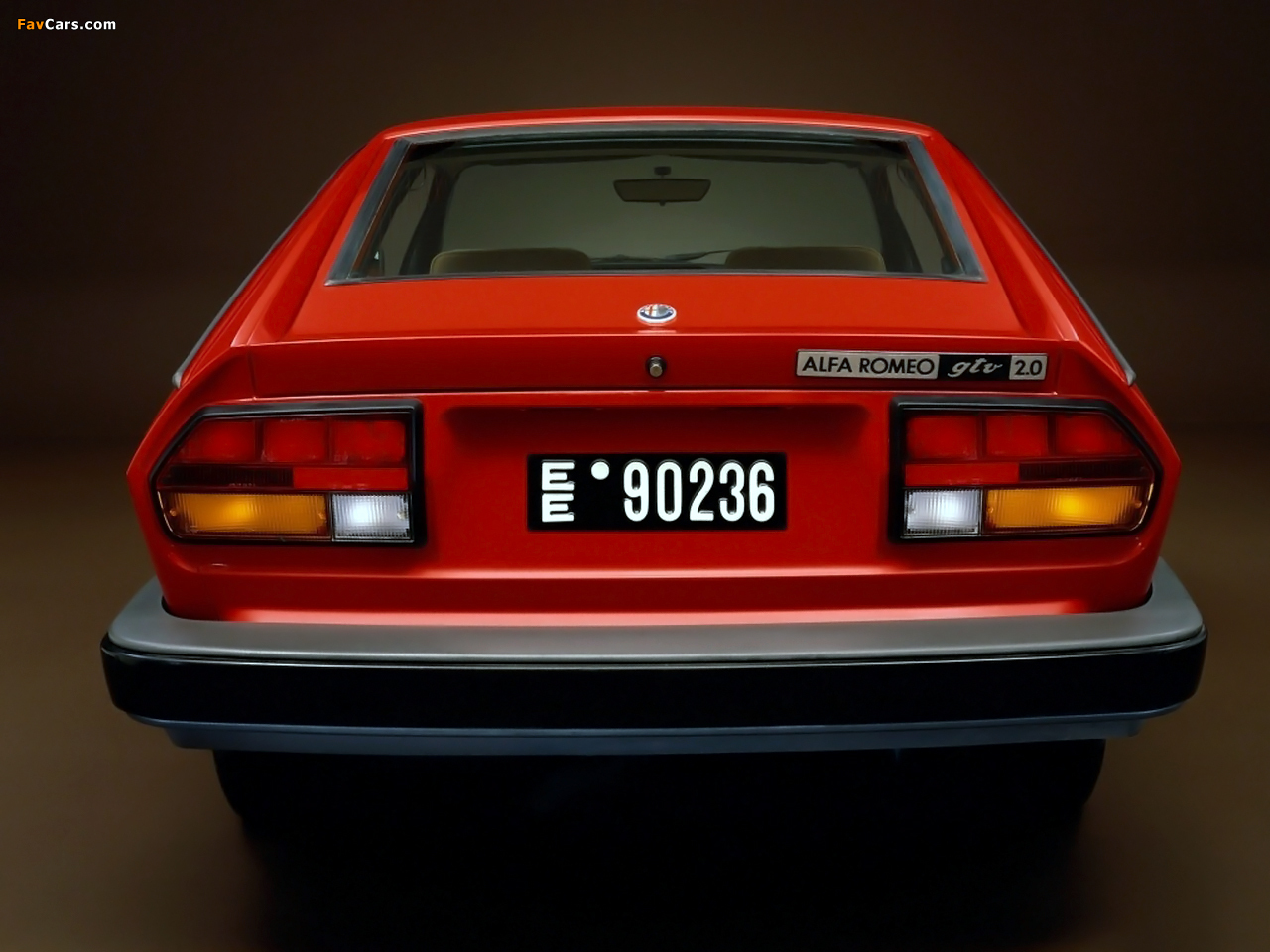 Alfa Romeo GTV 2.0 116 (1980–1983) images (1280 x 960)