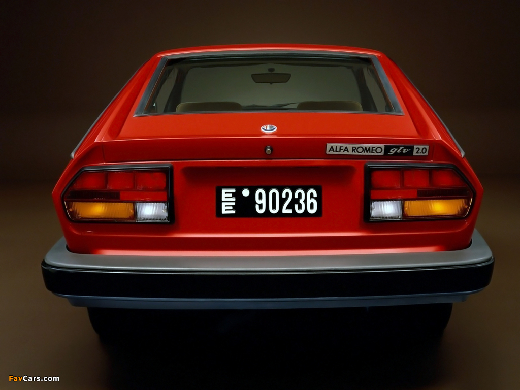 Alfa Romeo GTV 2.0 116 (1980–1983) images (1024 x 768)