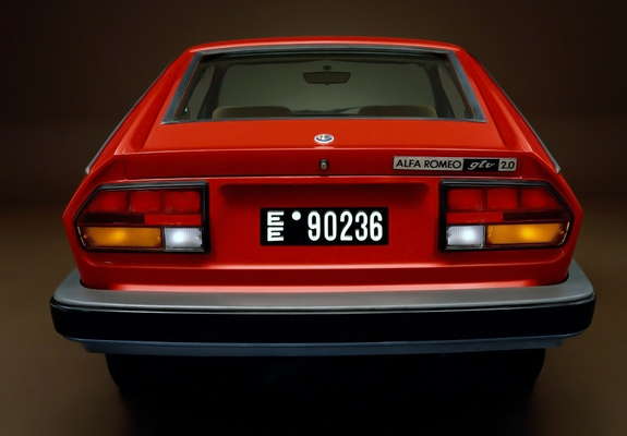 Alfa Romeo GTV 2.0 116 (1980–1983) images