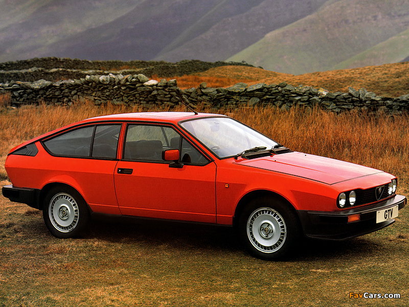 Alfa Romeo GTV 2.0 UK-spec 116 (1980–1983) pictures (800 x 600)