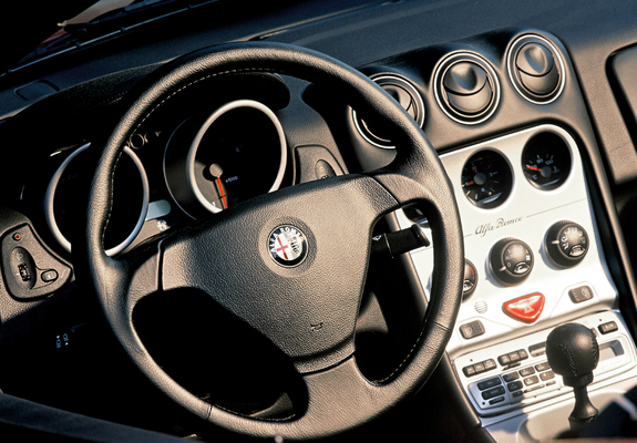 Alfa Romeo GTV 916 (1998–2003) images