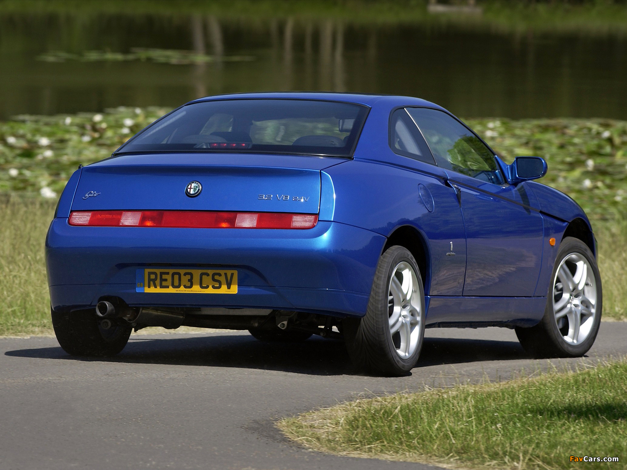 Alfa Romeo GTV UK-spec 916 (2003–2005) images (1280 x 960)