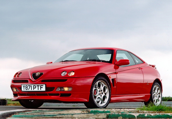 Images of Alfa Romeo GTV Cup 916 (2001)
