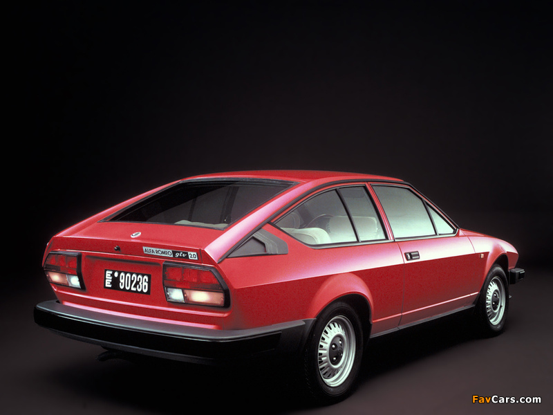Pictures of Alfa Romeo GTV 2.0 116 (1980–1983) (800 x 600)