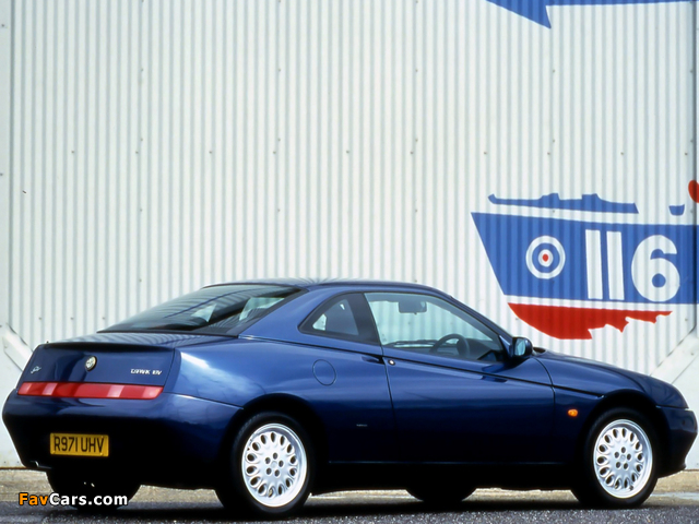 Pictures of Alfa Romeo GTV UK-spec 916 (1995–1998) (640 x 480)